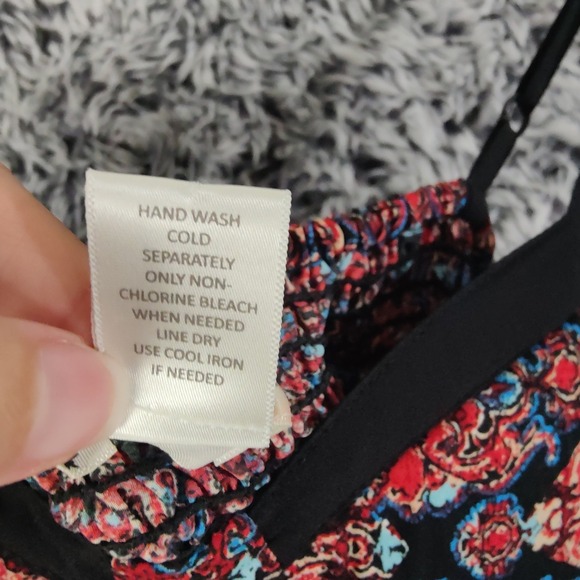 Band of‎ Gypsies Womens XS Jumpsuit Wide Leg Dark Floral Smocked Boho Romper - Picture 10 of 11